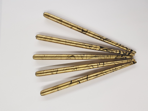 RHEITA Federhalter für eine Feder, Buche, gold/schwarz, 13 cm lang